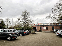 Pins Bowl-Bar-Restaurant outside