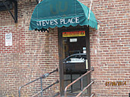 Steve's Place outside