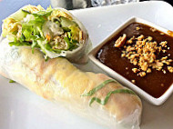 Thai-Namite Thai Bistro and Sushi Bar food