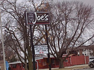 Happy Joe's Pizza Ice Cream Parlor outside