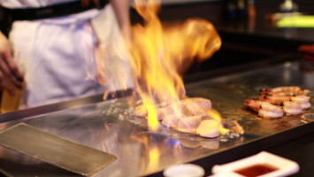 Sakura Teppanyaki food