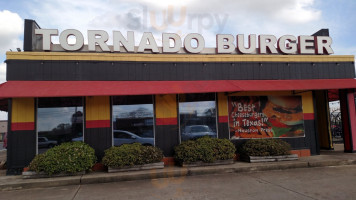 Tornado Burgers outside