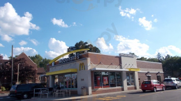 Mcdonald's outside