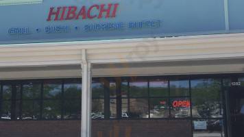Hibachi Grill Supreme Buffet outside