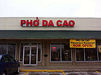 Pho Da Cao outside