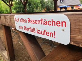Barfuss-park Am Kurfürstendamm outside