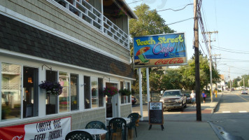 Beach Street Cafe inside