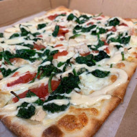 Tornetta's Pizzeria food