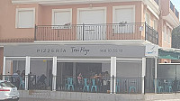 Pizzeria Trevi Playa outside