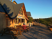 Le Chalet Des Gentianes inside