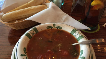 Olive Garden food