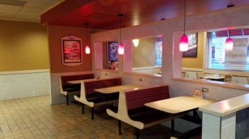 Dairy Queen Grill Chill inside