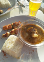 Zanzi' Beach food