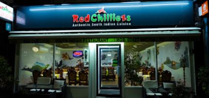 Red Chilliezs outside