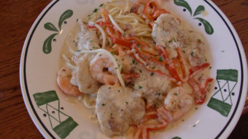 Olive Garden food