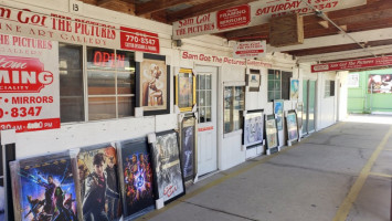 Oldsmar Flea Market outside