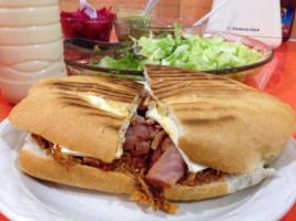 Lenchito Tortas food