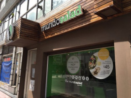 Mundo Salad food