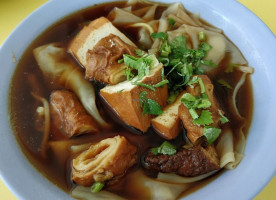 Divine Vegetarian Family Tiān Xīn Sù Shí Yuán food
