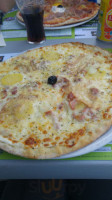 Pizzeria Olivetta food