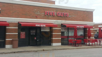 Five Guys inside