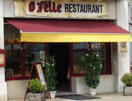O'felie outside