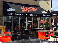 Dunn's Famous Hawkesbury inside