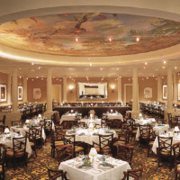 Carmine's Atlantis Paradise Island food