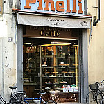 Pinelli outside