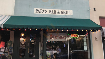 Papa's Grill outside