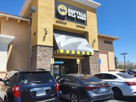 Buffalo Wild Wings Apple Valley outside