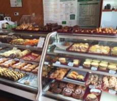 Raulin's Bakery food