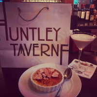 Huntley Taverne food