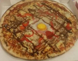 Pizza Gino food