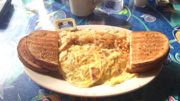 The Breakfast Shop At Smith's Marina food