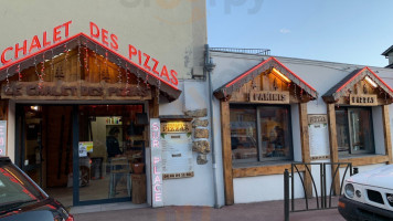 Le Chalet Des Pizzas outside