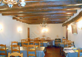 Auberge Campagnarde inside