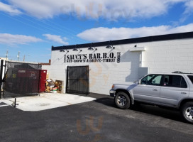 Saucy's Barbecue In Hopewell outside