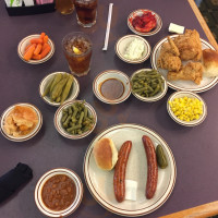 Underwood's Cafeteria food