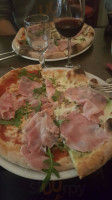 La Pizzetta food