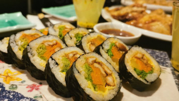 Wrap 'N Roll Sushi food
