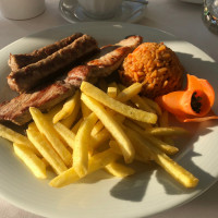 Restaurant Weickmannshoehe food