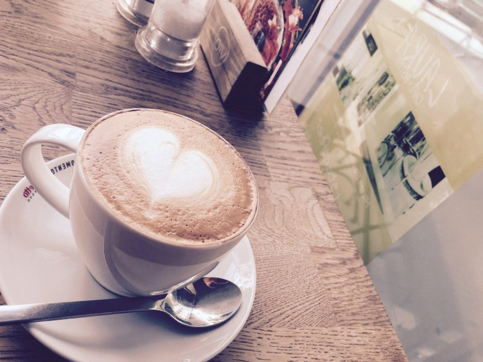Cafe Laura