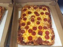 Petrone's Deli Pizza food