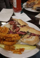 Longstreet's Deli food