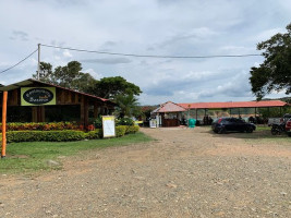 Restaurante Sazon Barona outside