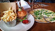 The Lamplighter Public House food