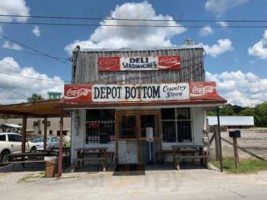 Depot Bottom Country Store inside