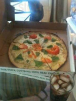 Brewster's Pizza food