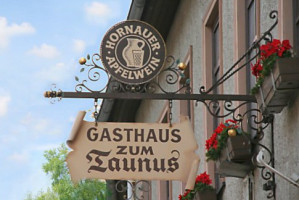 Gasthaus Zum Taunus & Schaefer Jakobs Apfelland outside